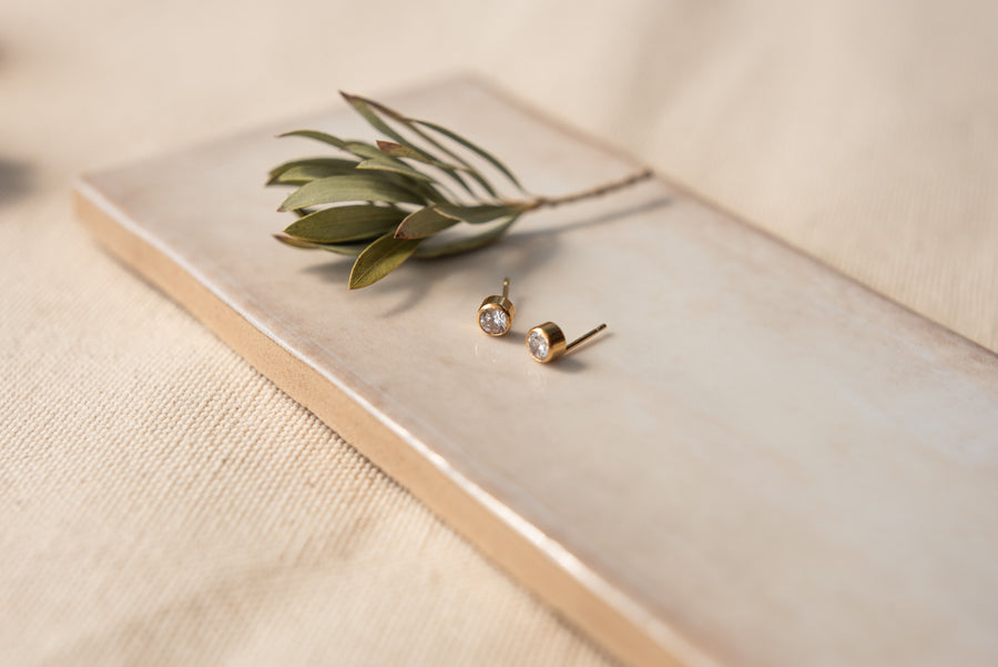 Petit Studs
